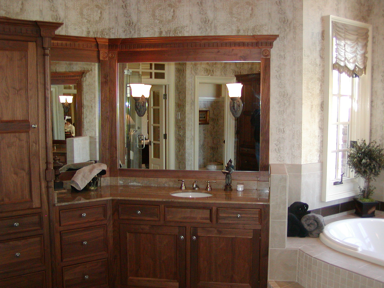 master-bathroom-photo-2